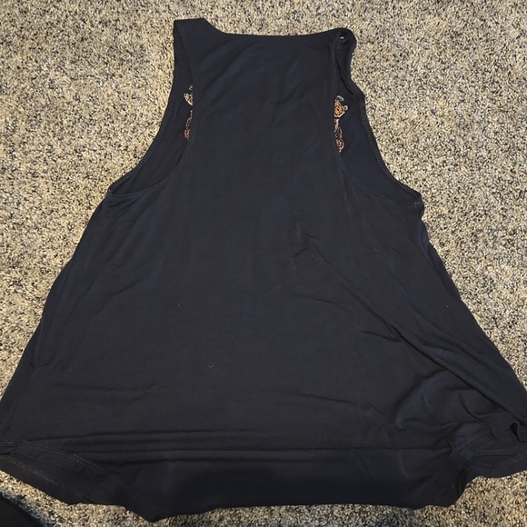 Clothes - Picture 2 of 2